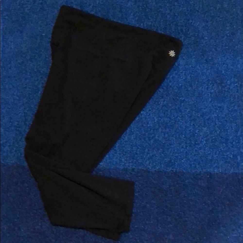 Athleta black capris